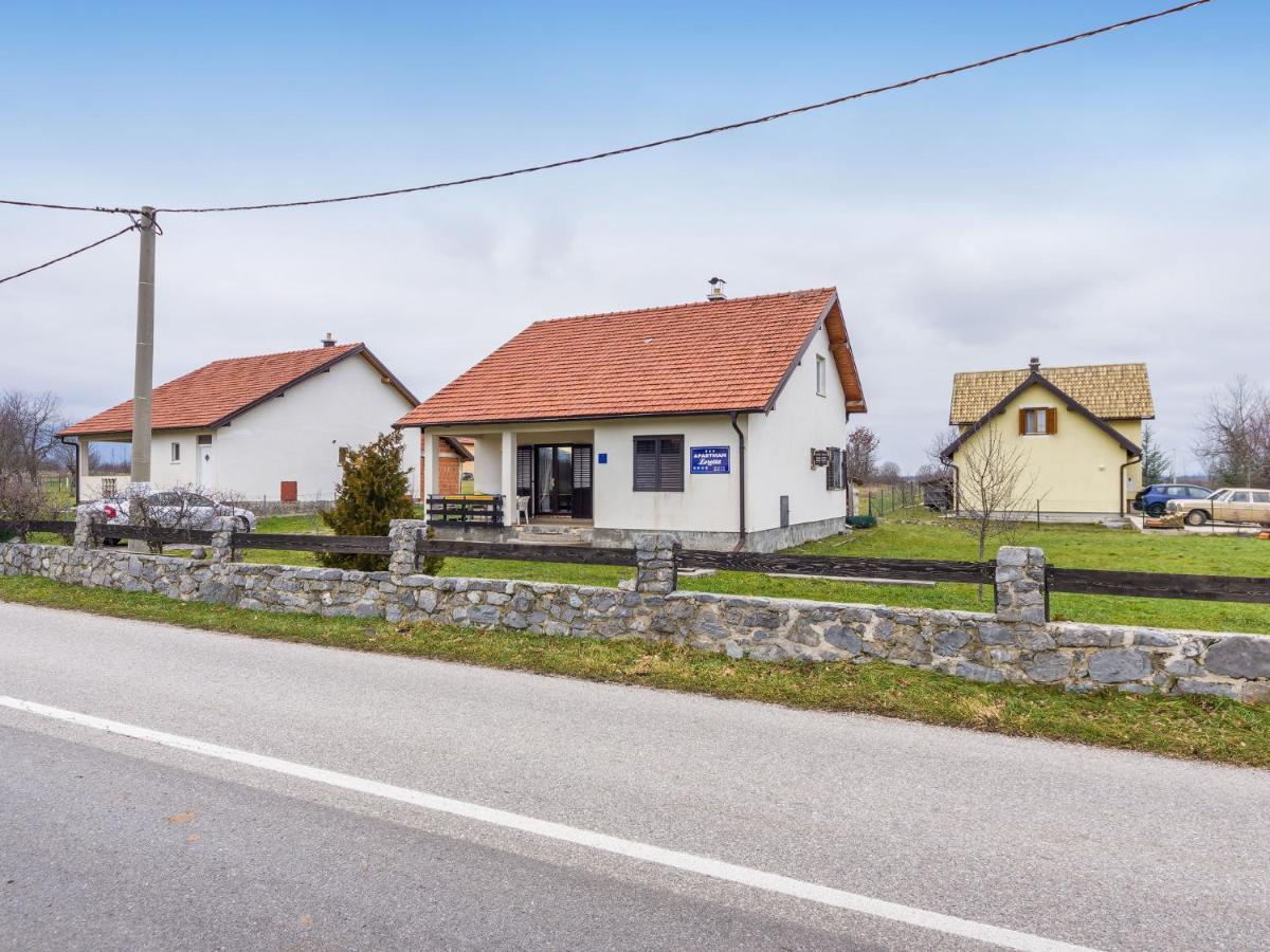 Vacation House Loreta Sveti Rok Ngoại thất bức ảnh